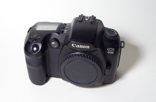 Canon D30