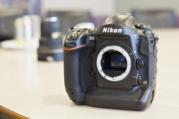 Nikon D4