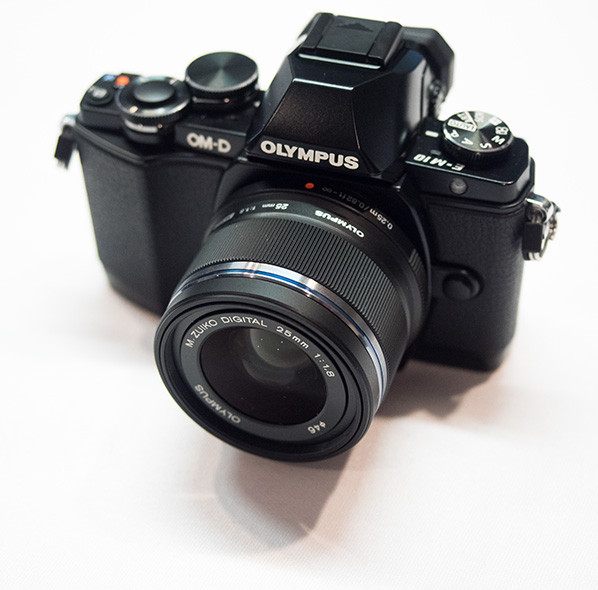 Olympus 25mm f/1.8