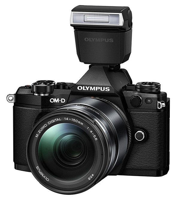 Olympus OM-D E-M5 Mark II kit met FL-LM3-flitser