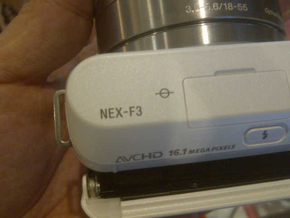 Sony NEX-F3