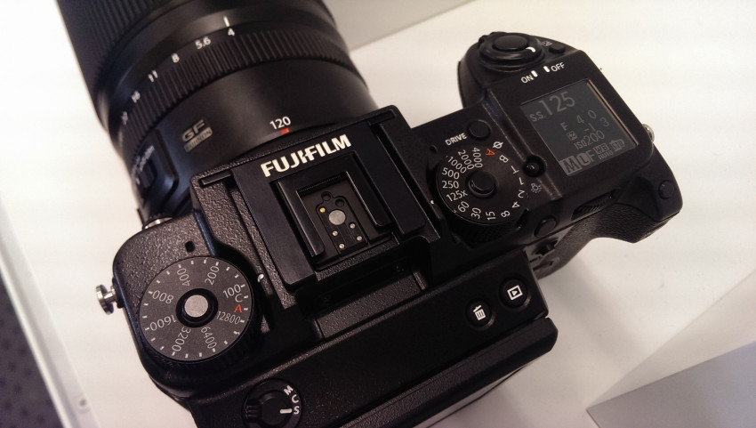 Hands-on Fujifilm GFX: Prijs significant onder 10.000 dollar