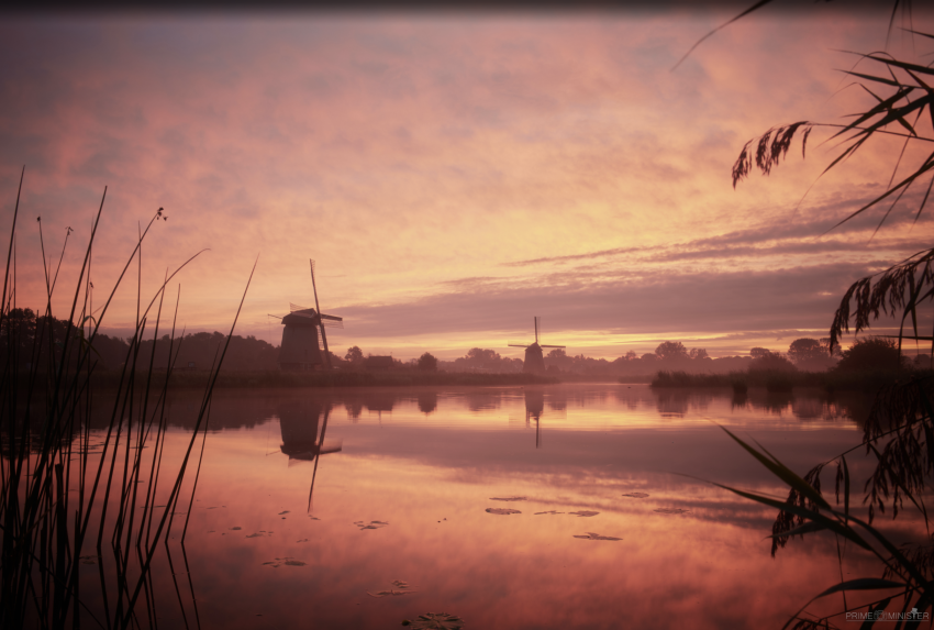 Pannenkoek in de Praktijk: Een Diepgaande Blik op de Canon RF28mm f/2.8